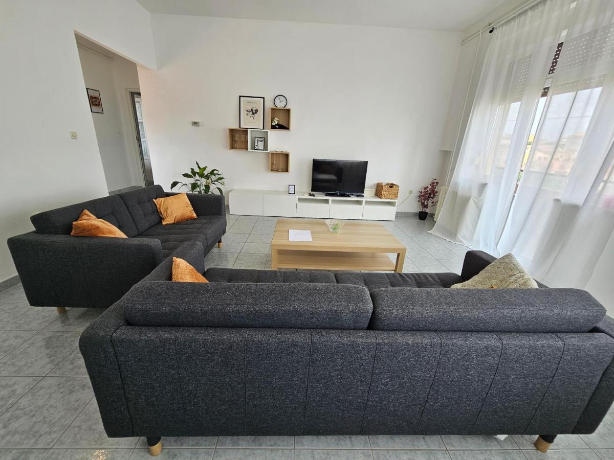 Ferienwohnung Giardini Panorama - Penthouse In The Heart Of Pula Exterior foto